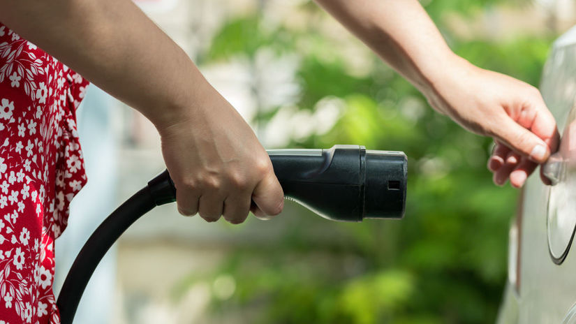 Elektromobil za 15 az 20 tisic eur Stellantis si na to trufa