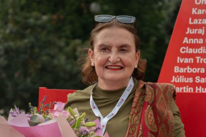 Eva Holubova predstavila manzela ktoreho roky skryvala Tento muz stoji po jej boku uz desatrocia v tichosti