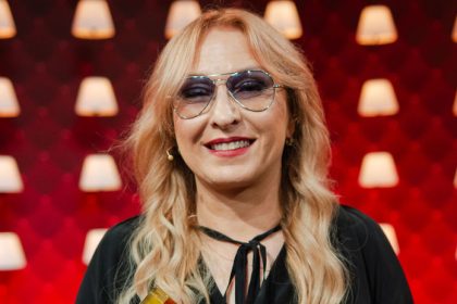 Nezne bozky a objatia Katarina Zbirkova ziari po boku o 31 rokov mladsieho muza jej nova laska vsak nie je neznama tvar