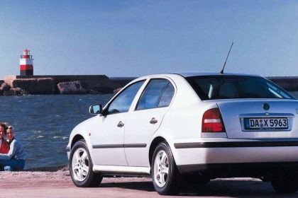 Skoda Octavia cesky bestseller ma 30 zaspavana automobilka vystrelila do neba