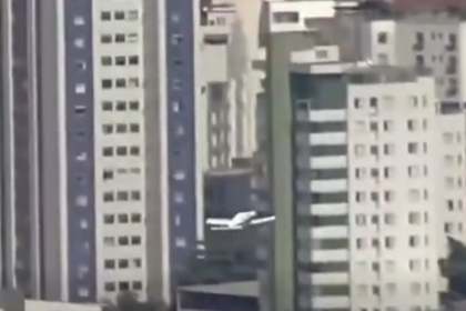 tragicka nehoda v brazilii lietadlo narazilo do bytoveho domu piloti neprezil