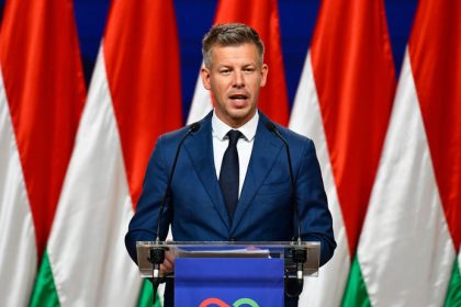 Estebaci traste sa Madarsko konecne zverejni dokumenty agentov komunistickych tajnych sluzieb Bude medzi nimi aj Orban