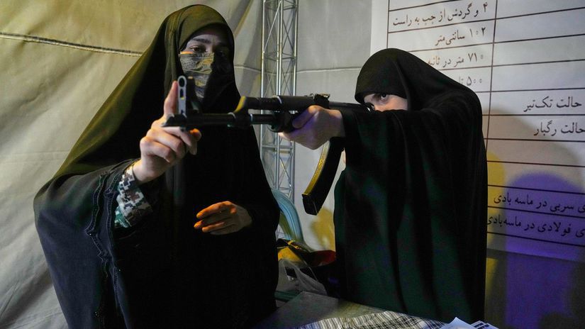 ONLINE Vojna je neodvratna Iran odmieta poziadavky USA a odkazuje Nikdy sa nevzdame