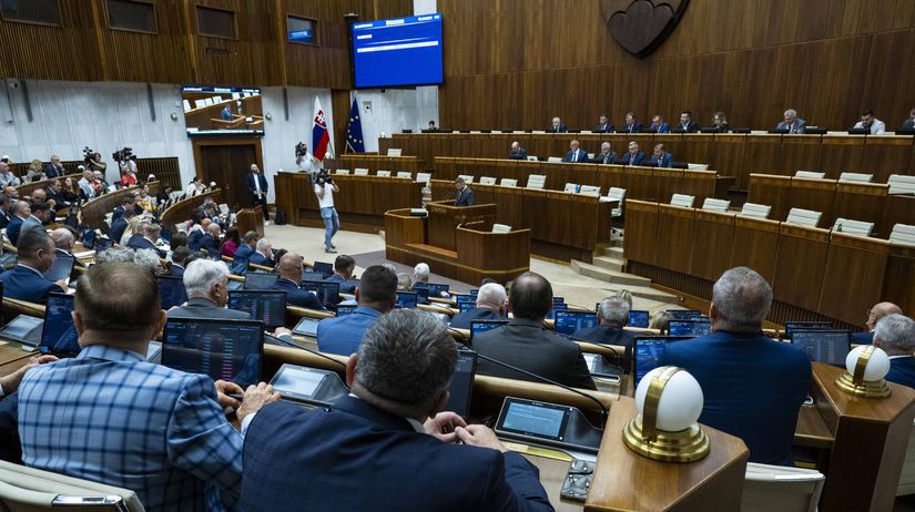 Odvolavanie Gaspara sa skoncilo skor nez sa zacalo Parlament schodziu zastavil Poslanci predlozili do druheho ctania novy Obciansky zakonnik