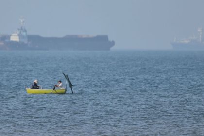 Ropalna tepna sveta sa opat hybe neviditelne tankery menia situaciu v hormuzskom prielive