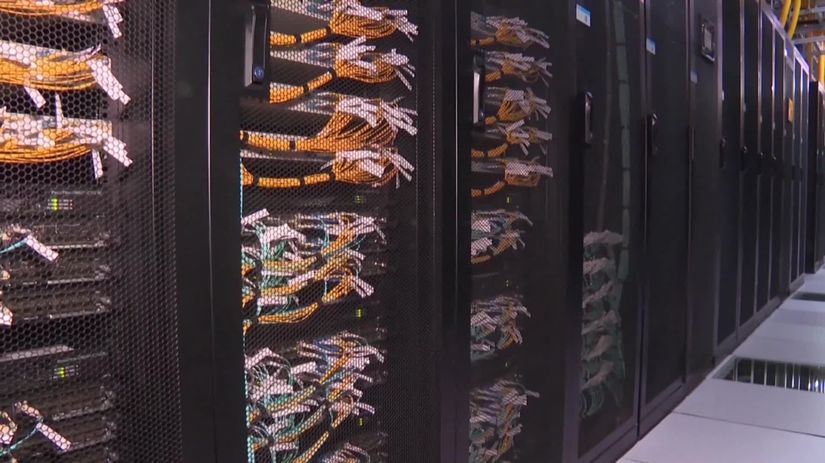 VIDEO Internet ovladli stroje Po prvykrat v historii automaty prekonali ludi v surfovani