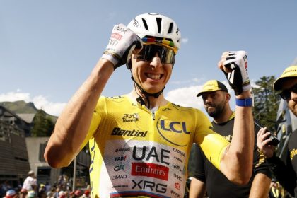 Totalna dominancia Pogacar zautocil na zaver a udelil konkurentom tvrdou lekciu Cyklistika Sportweb