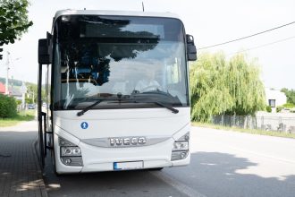 Velke zmeny v doprave v jednej casti Slovenska Regionalne autobusy budu premavat castejsie Niektore budu jazdit kazdych 30 alebo 60 minut Ako sa zorientovat Uzitone informacie