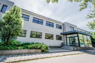 skandal so stipendiami na univerzite komenskeho vedenie podava trestne oznamenie a nariadilo audit
