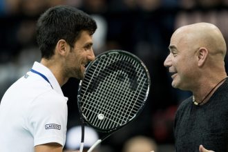 Problemy Djokovic Legendarny Agassi uviedol dovody preco Srb nedosiahol uznanie ako Nadal a Federer Tenis Sportweb