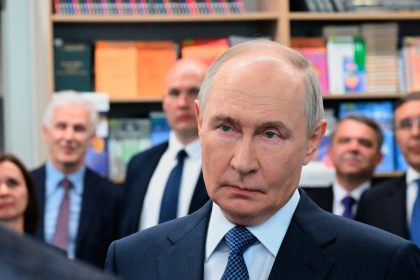 Putinova navsteva priniesla uzavery aj prekazky Miestni si robili zarty z opravenych ciest aj cien benzinu