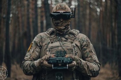 Rusko vytvorilo novu brigadu ktora ma by plna Ukrajincov Medzi nimi aj vojnovi zajatci Svet Spravy