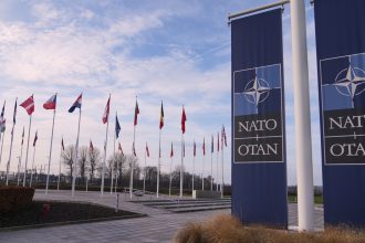 ak by putin zautocil na pobaltie nato ma pripraveny nekompromisny trojfazovy plan odpoved by pocitili aj v hlbinach ruska
