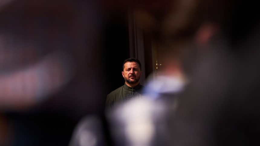 ma zelenskyj obavy o svoju politicku buducnost publicista kriz odhalil realne nalady a rizika volieb na ukrajine