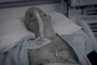 smrt v salke caju polonium rozralo litvinenka zvnutra otravu spred takmer 20 rokov mohol schvalit sam putin